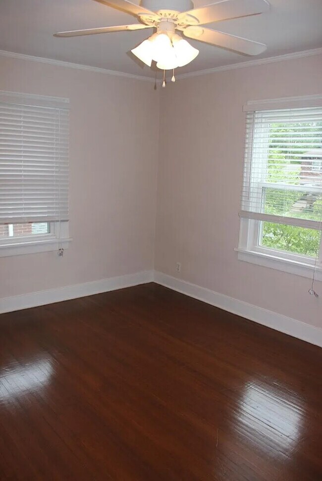 Building Photo - 5039 N College Ave