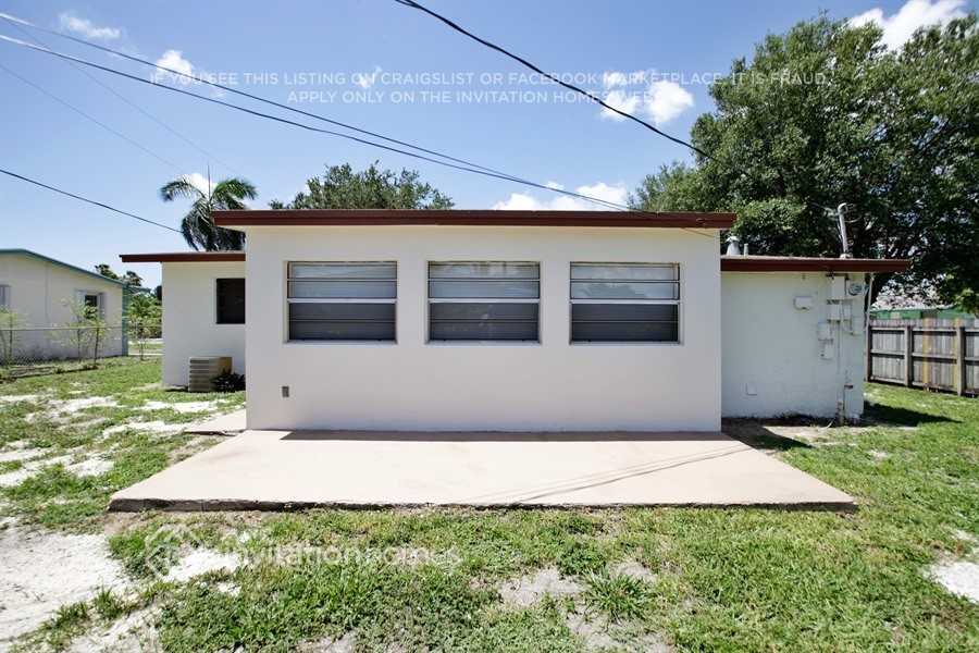 Building Photo - 1531 NW 41st Ct