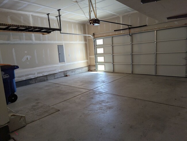 Building Photo - 1854 Peak Pr Ln