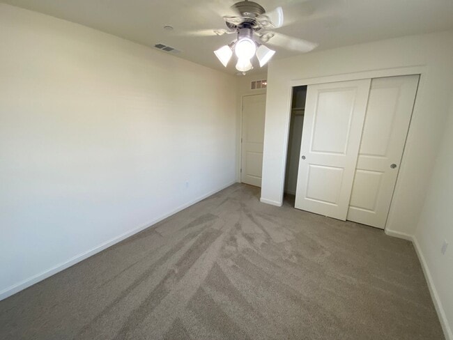 Building Photo - Tulare smart home, DR HORTON built home coming soon! Energy efficient