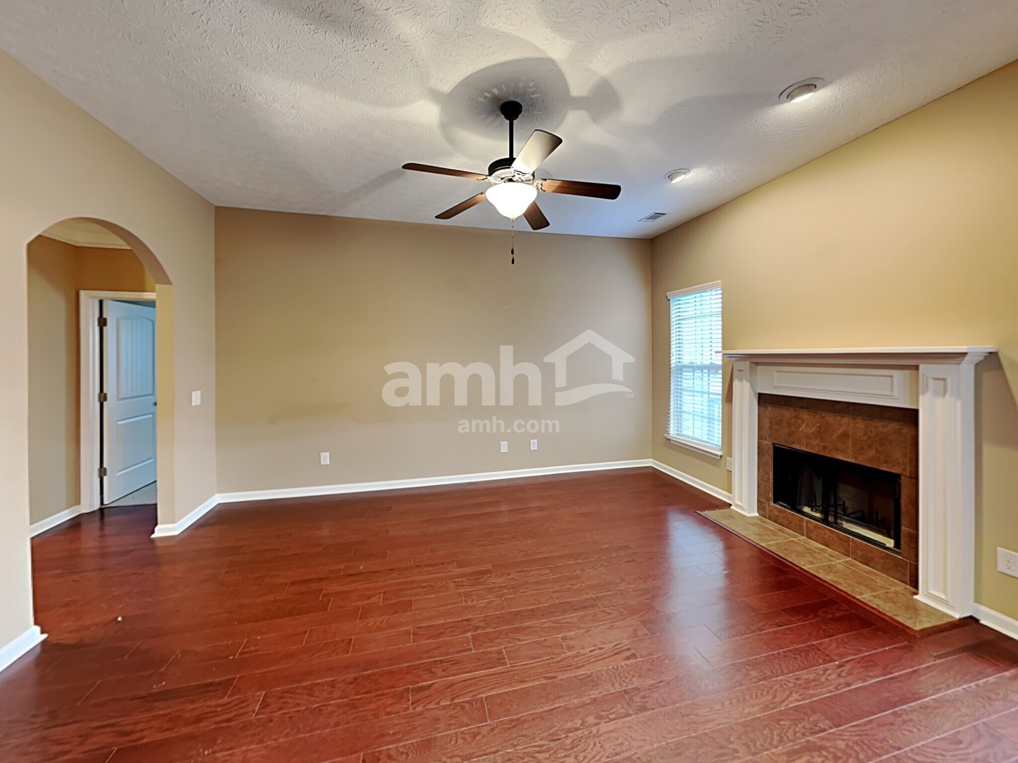 Building Photo - 115 Otter Glen Dr