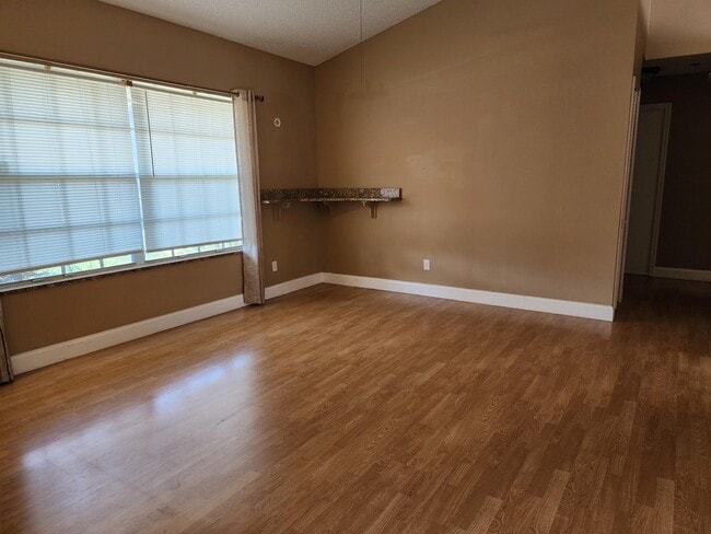 Building Photo - 2153 Royal Poinciana Blvd