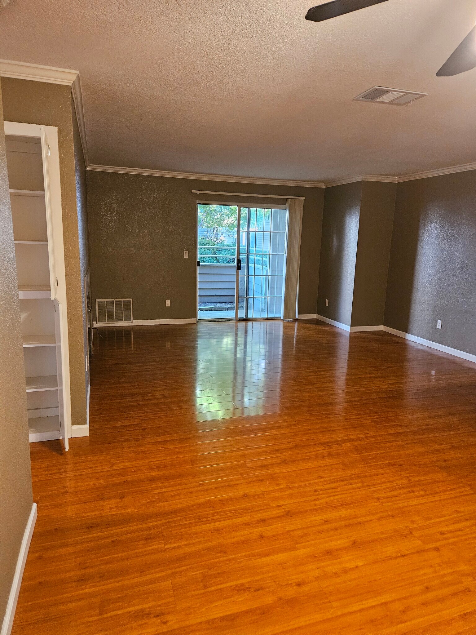 Building Photo - 11150 Trinity River Dr