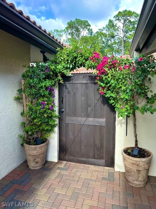 Building Photo - 640 Augusta Blvd