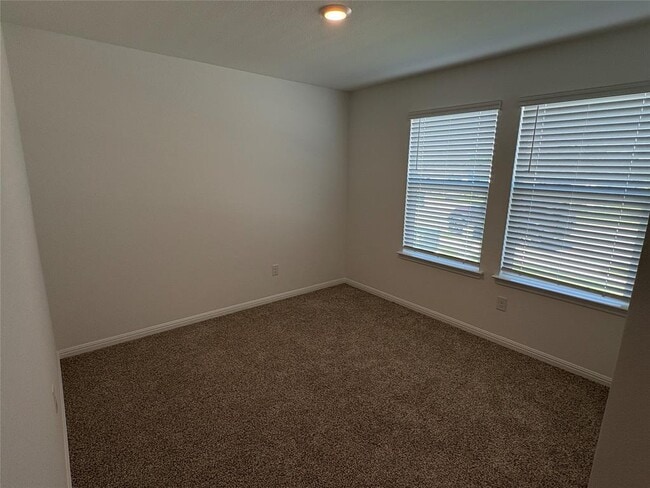 Building Photo - 175 Gazania Rd