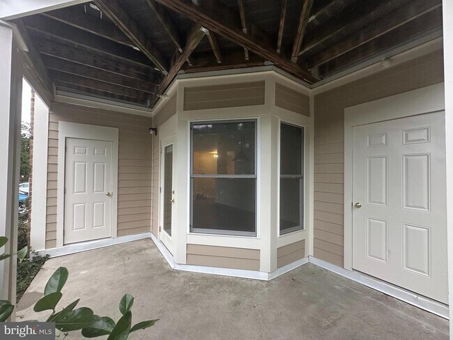 Building Photo - 12915 Alton Square