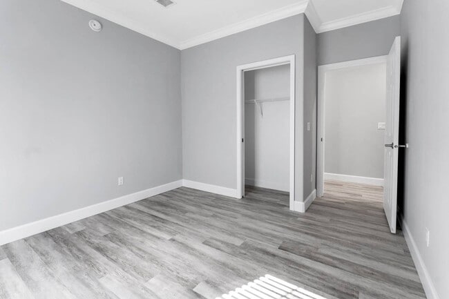 Building Photo - 3266 Walden Shores Blvd