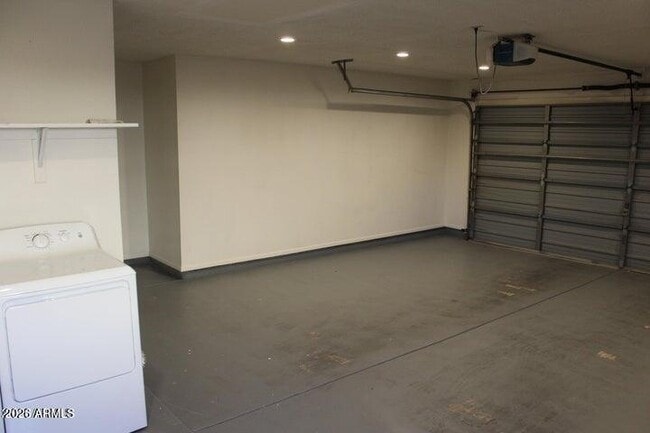 Building Photo - 1751 Wildflower Dr