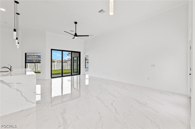 Building Photo - 1413 NE 15th Terrace