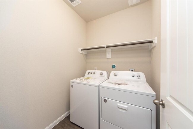 Building Photo - 2903 Orchid Ranch Dr