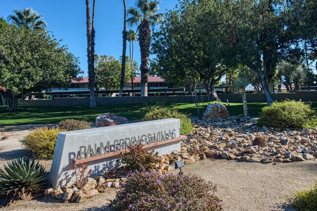 Villas I - 420 N Villa Ct