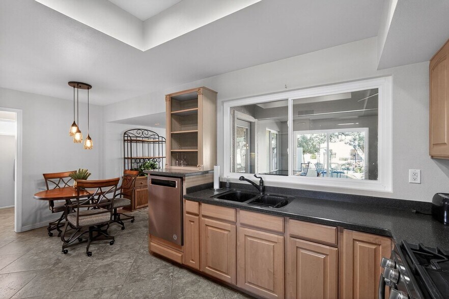 Building Photo - 21612 N 148th Dr