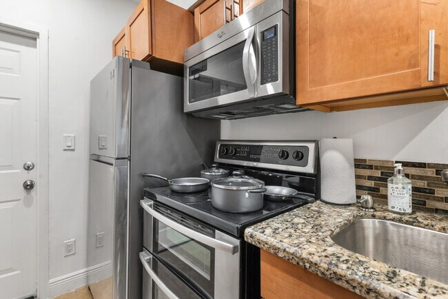 Building Photo - 2400 S Ocean Dr