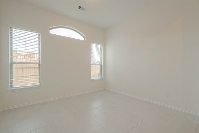 Building Photo - 1343 Vinter Mdws Ln