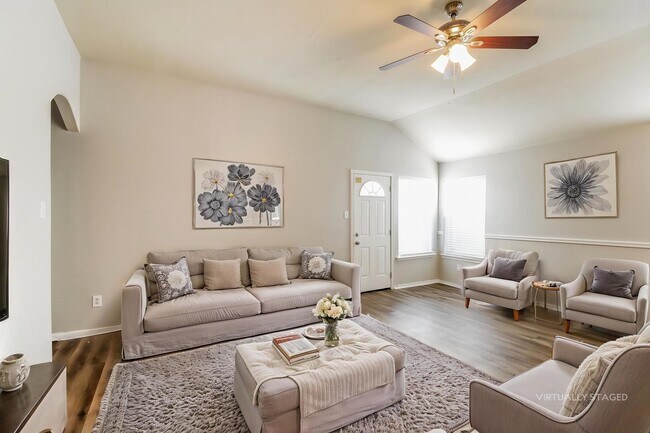 Building Photo - 21554 Kings Bend Dr