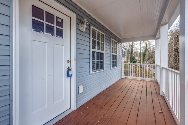 Building Photo - 3 Bedroom Duplex Minutes from UVA & Medical Center – $1,995/mo