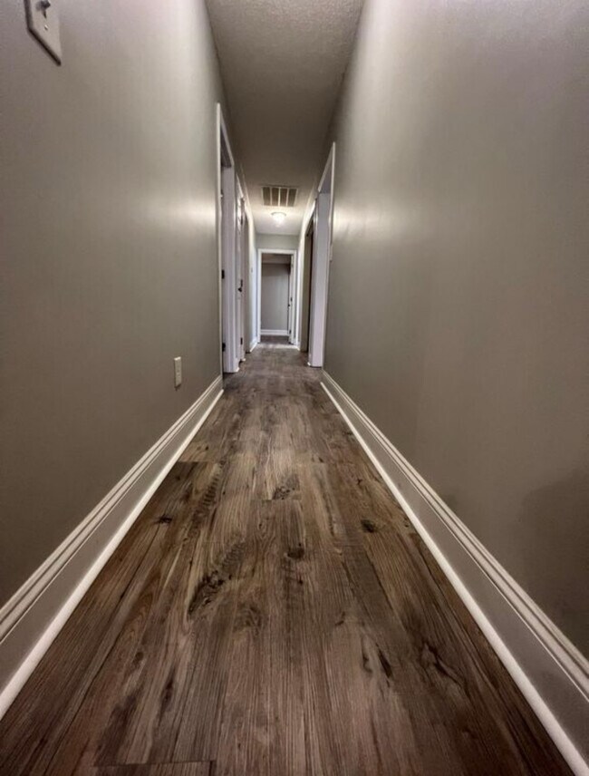 Building Photo - 14151 Pulaski Pike