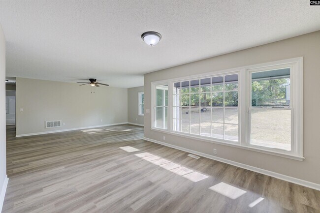 Building Photo - 30 Cardington Ct