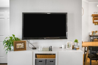 Building Photo - 904 Melted Candle Cove