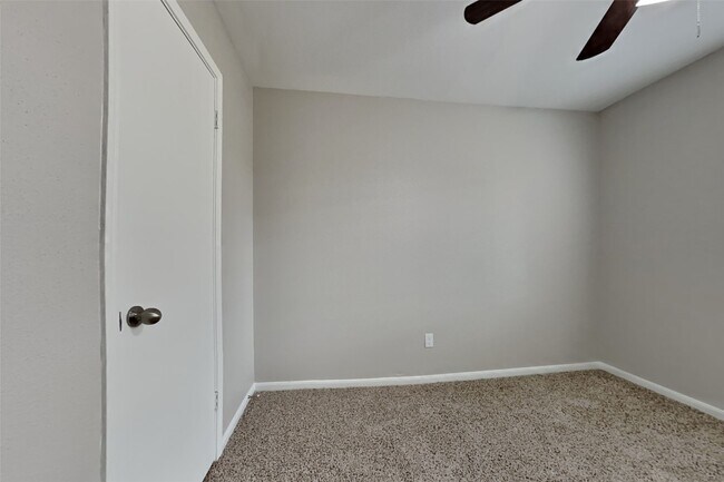 Building Photo - 2318 Friarwood Trail