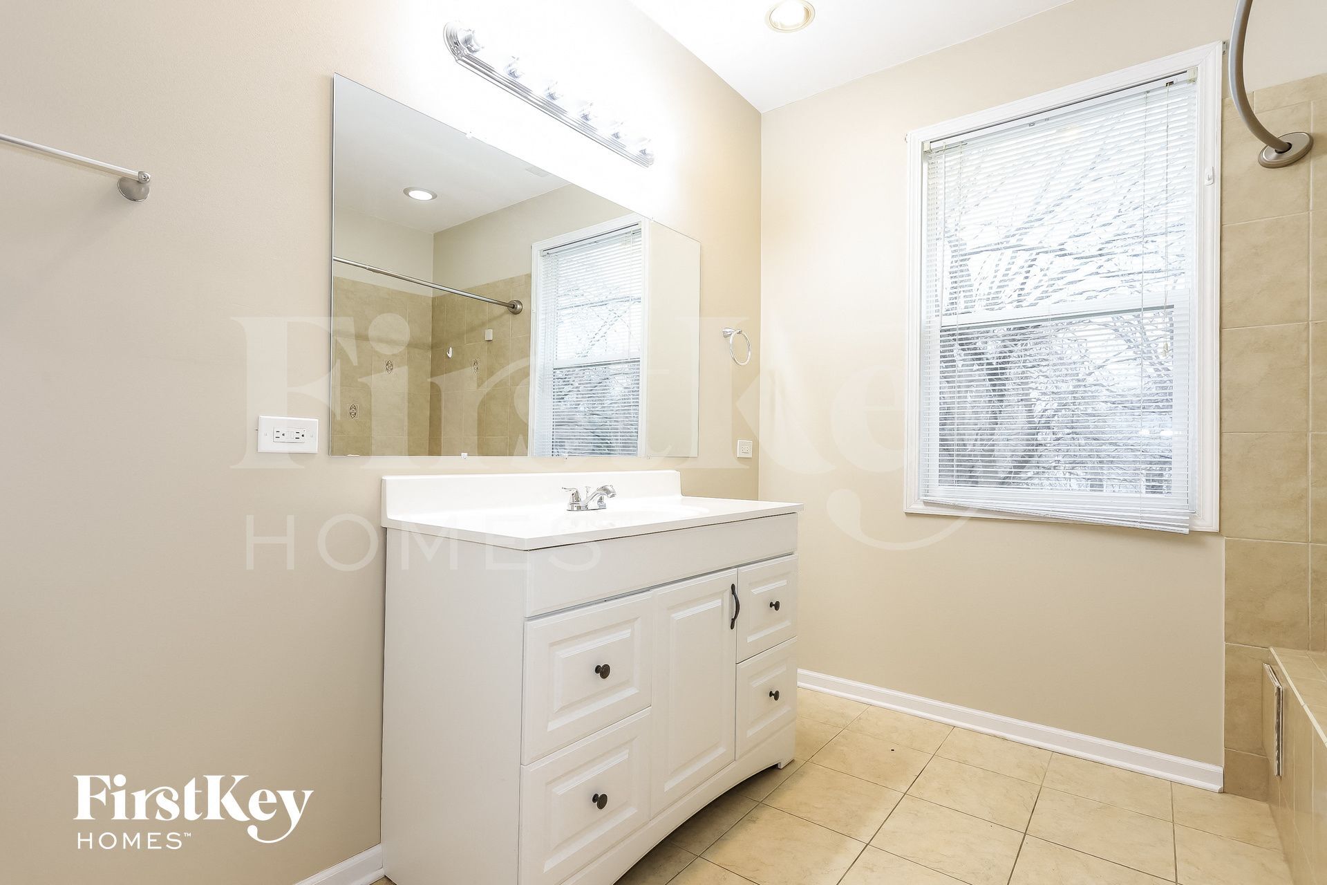 Building Photo - 217 Fairfield Dr