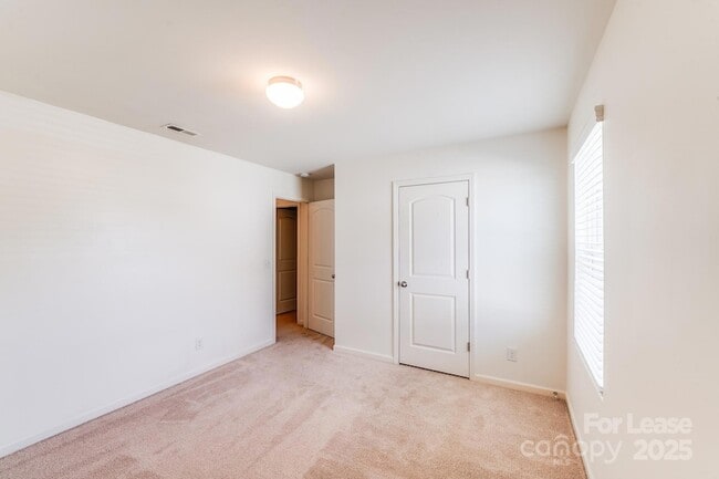 Building Photo - 12915 Hill Pine Rd