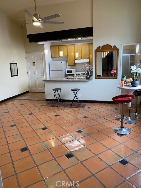 Building Photo - 1943 Vista Del Mar Ave