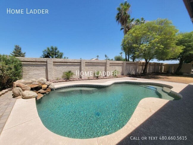 Building Photo - 11520 W Citrus Grove Way