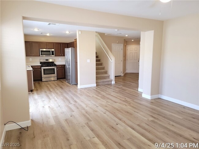 Building Photo - 856 Blushing Rose Pl
