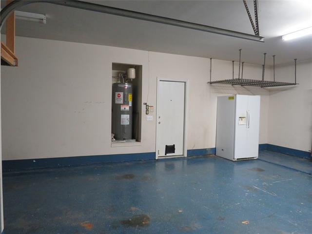 Building Photo - 7585 Ravenhill Dr
