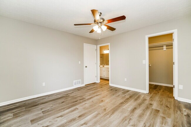 Building Photo - 2791 Beal Dr