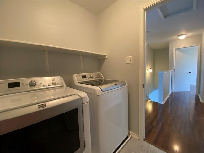 Building Photo - 13205 Sea Biscuit Dr