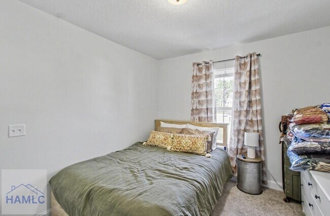 Building Photo - 1052 Grayson Ave