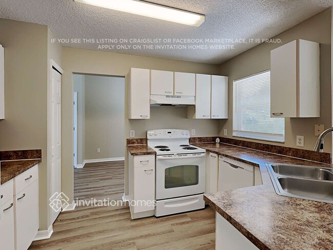 Building Photo - 1758 Van Allen Cir