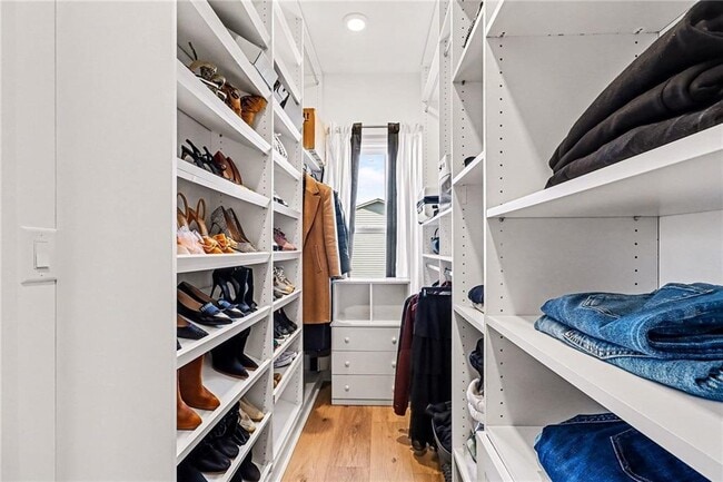 Building Photo - 2054 Rockledge Rd NE