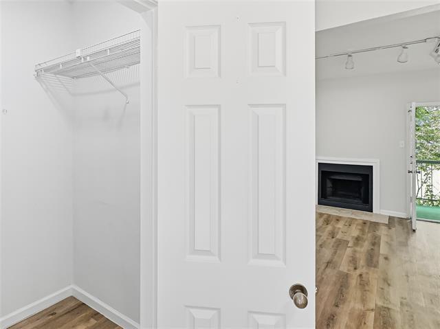 Building Photo - 7126 Holly Hill Dr