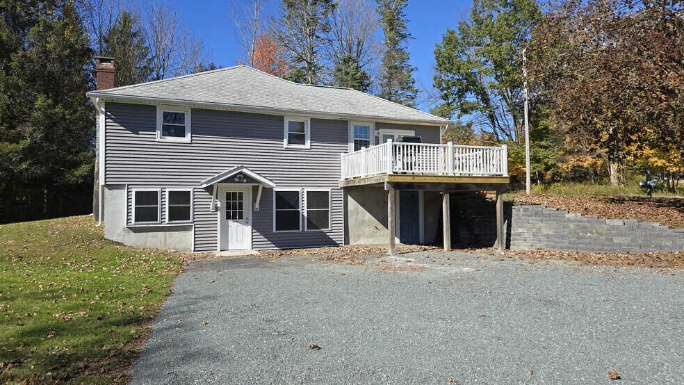 Building Photo - 1843 NY-43