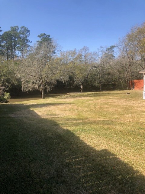 Building Photo - 3310 Oak Dr