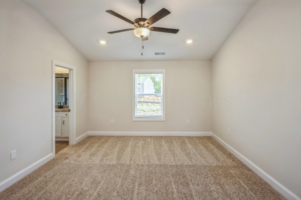 Building Photo - 138 Wembury Ln