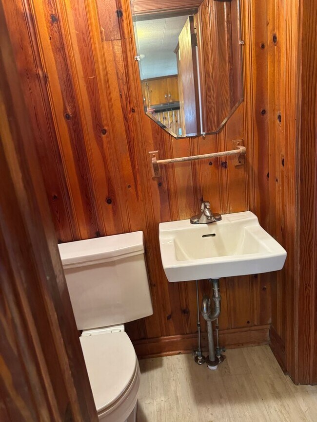 Building Photo - 3222 Perry Blizzard Rd