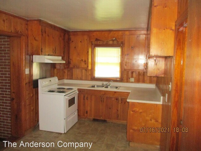Building Photo - 3 br, 1 bath House - 2519 Crescent Dr.