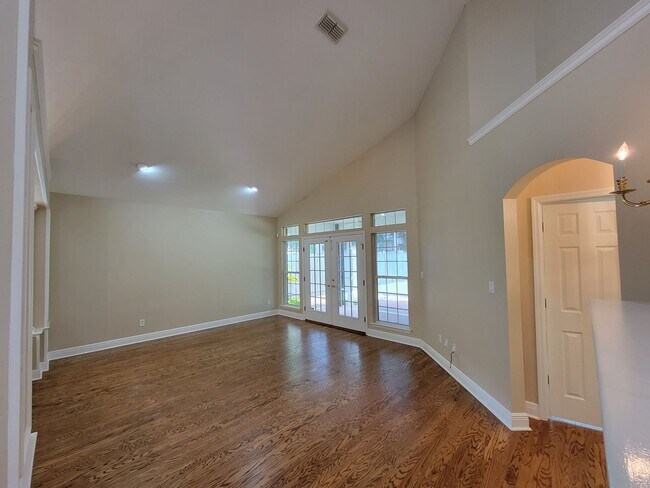 Building Photo - 3 bedroom home for rent in golden eagle's gated community, available July 6 2026, 2 car garage, f...