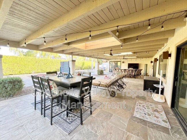 Building Photo - 48550 Valley View Dr