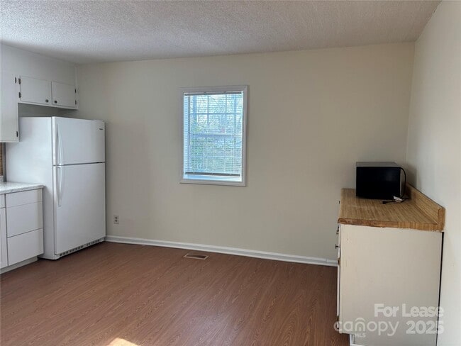 Building Photo - 828 Spruce St