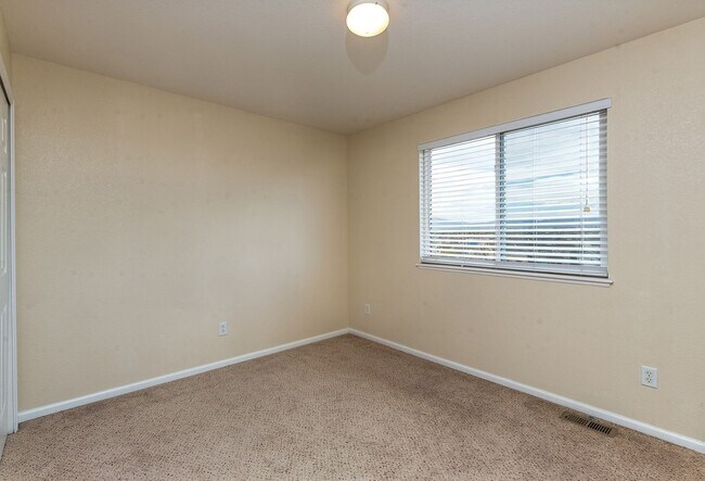 Building Photo - Single Family House for Rent - Claremont R...