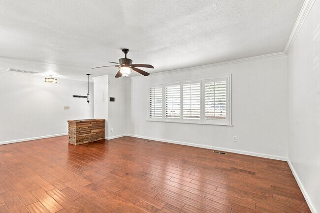 Building Photo - 8899 East 171st St S