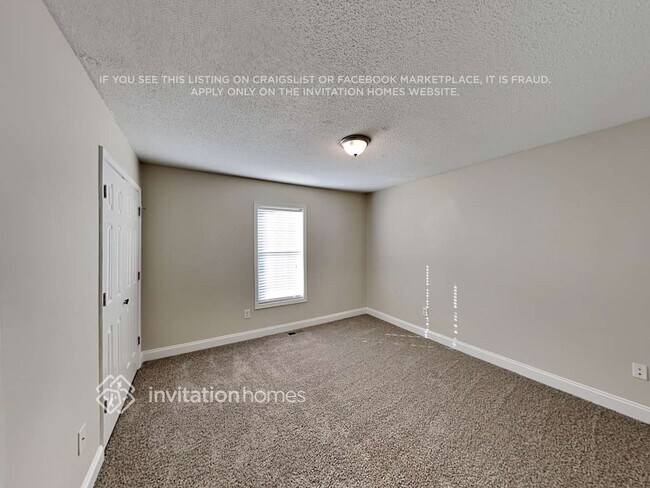 Building Photo - 5311 Oaktree Dr