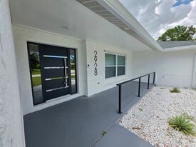 Building Photo - 2928 SE Bella Rd