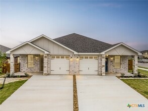 Building Photo - 5101 Rose Petal Ct