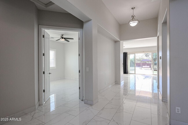 Building Photo - 6327 E Dixileta Dr